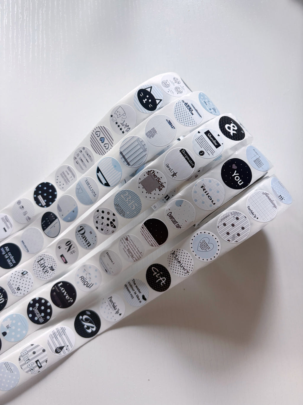 Blue Mix Sticker Roll