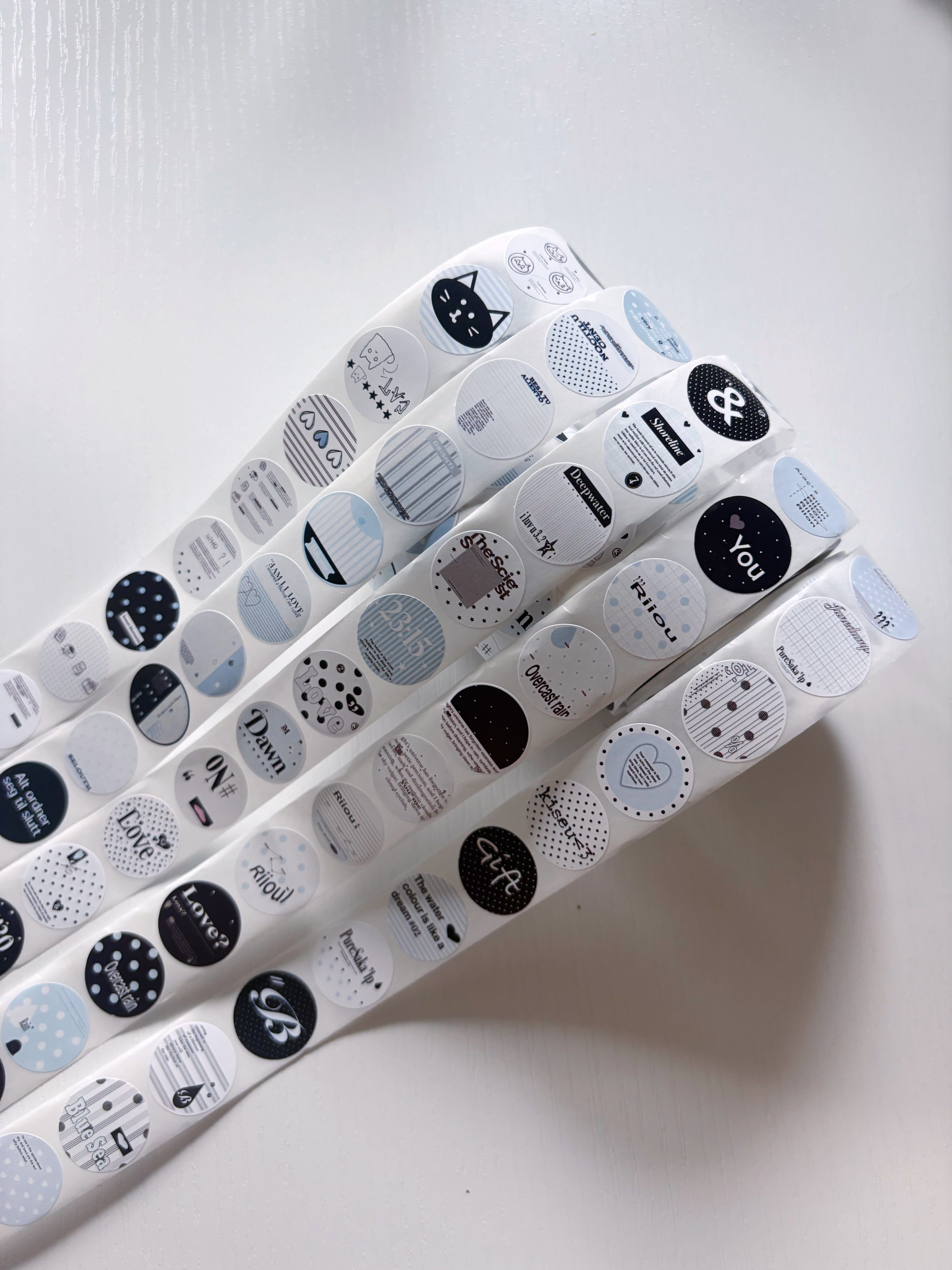 Blue Mix Sticker Roll