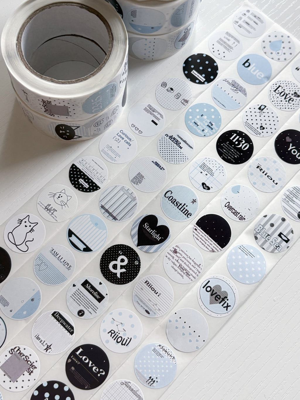 Blue Mix Sticker Roll